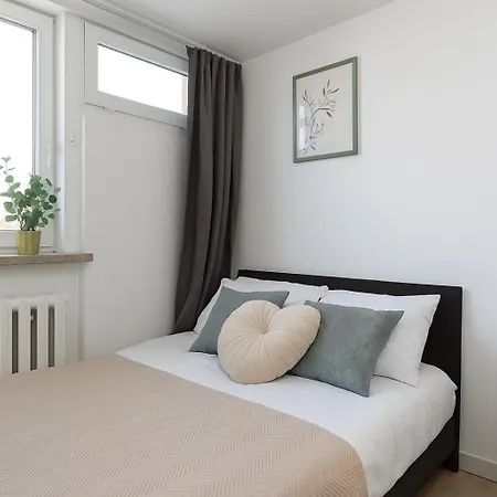 Cloud 11 Center Grzybowska *